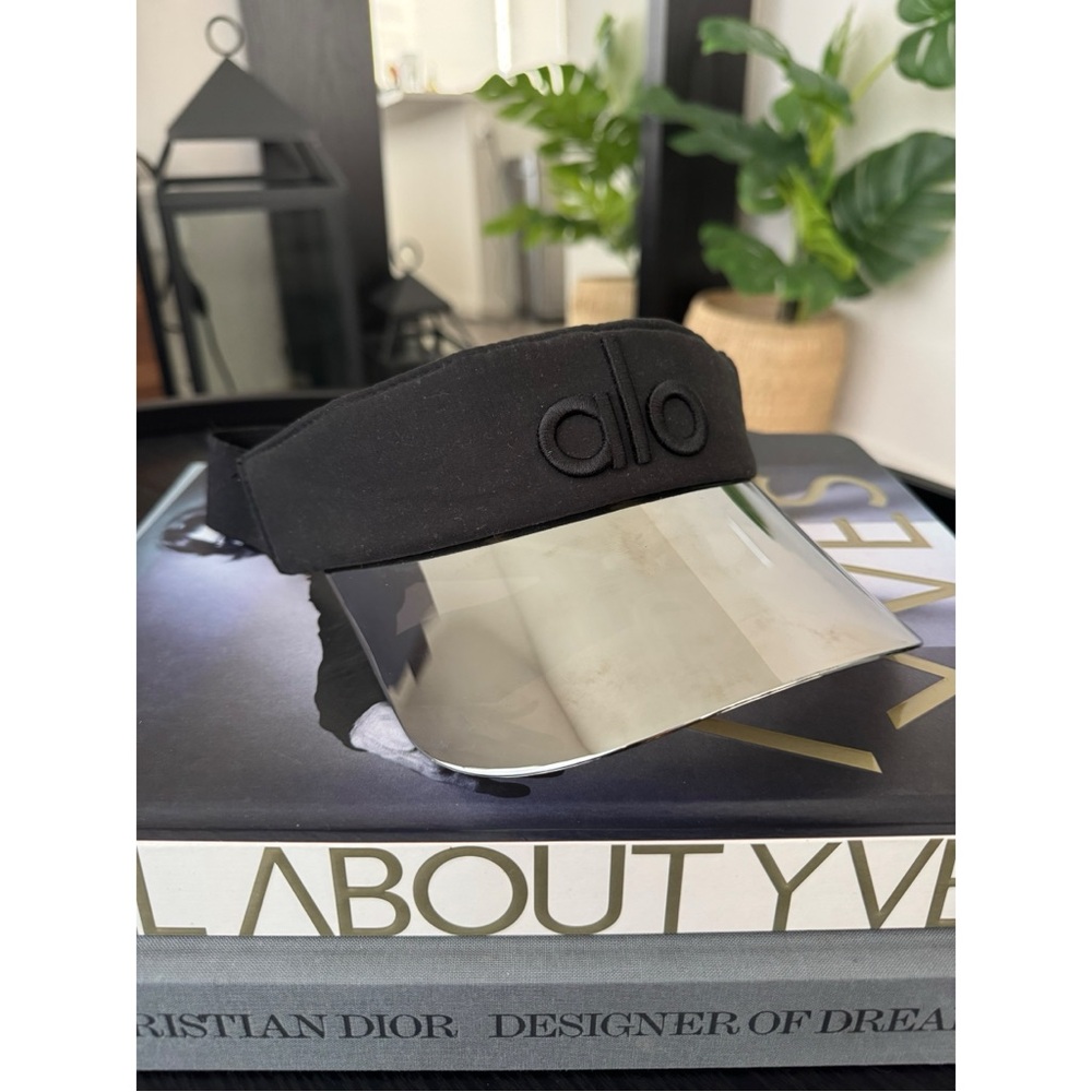 Alo Black Visor with Silver/Mirror Shield